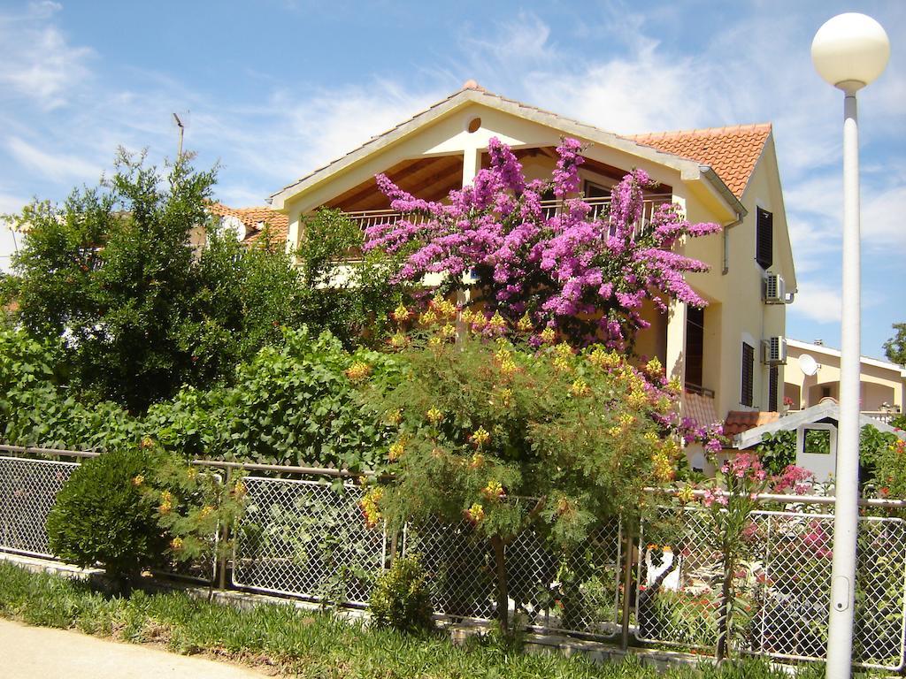 Apartments Biskup Privlaka  Exterior foto
